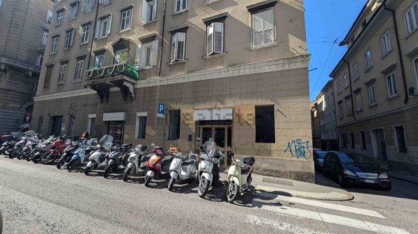 casa semindipendente in vendita a Trieste in zona Barriera vecchia
