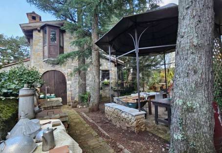 casa indipendente in vendita a Trieste in zona Opicina