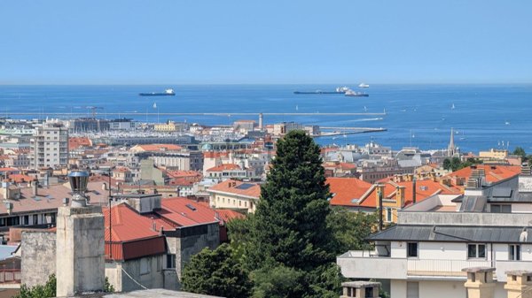 appartamento in vendita a Trieste in zona Cologna