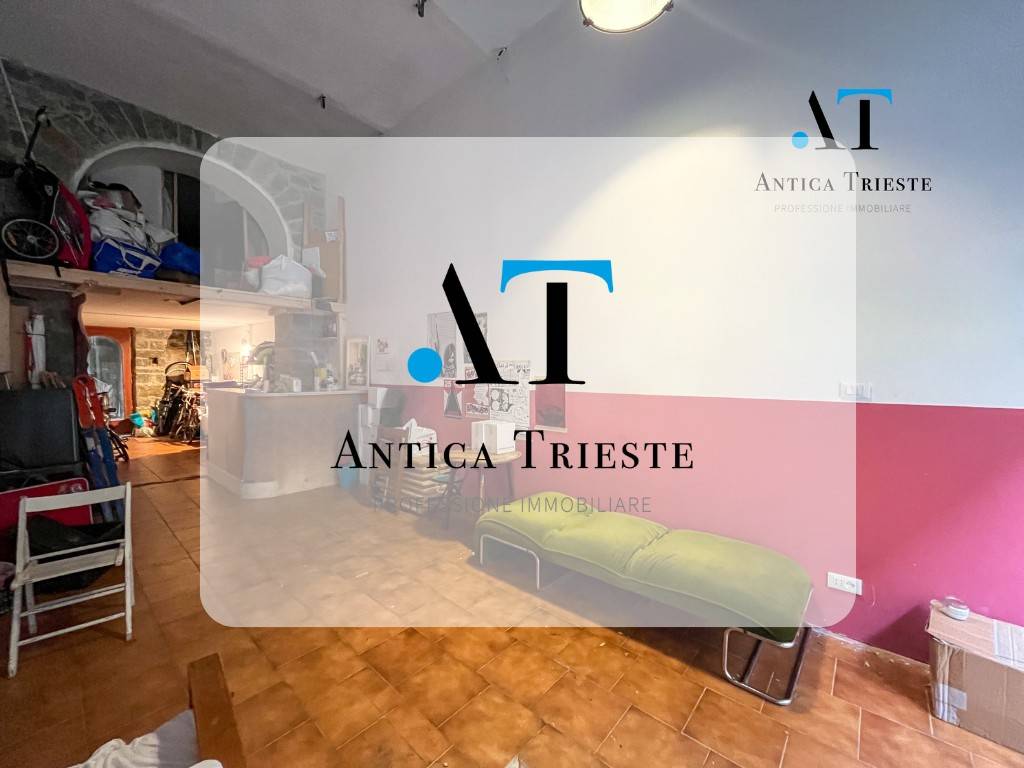 locale commerciale in vendita a Trieste in zona Chiarbola