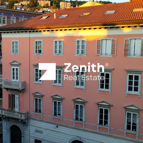 appartamento in vendita a Trieste in zona Borgo Teresiano