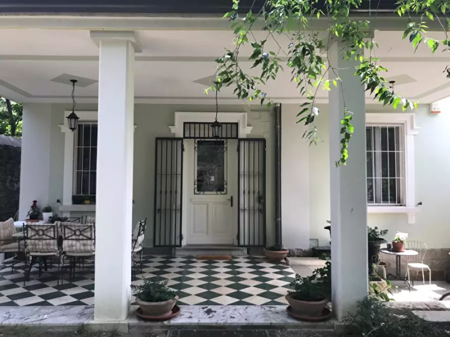 casa indipendente in vendita a Trieste in zona Guardiella