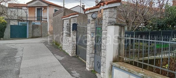 casa indipendente in vendita a Trieste in zona Santa Croce