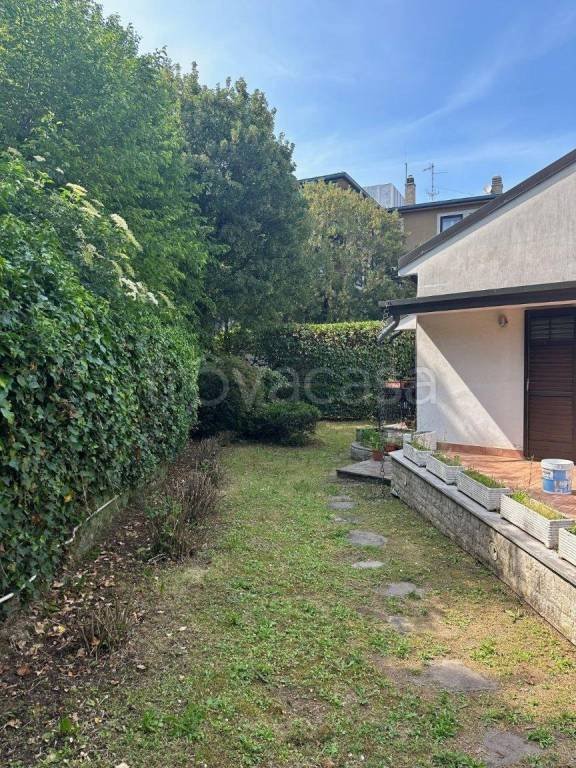 casa indipendente in vendita a Trieste in zona Opicina