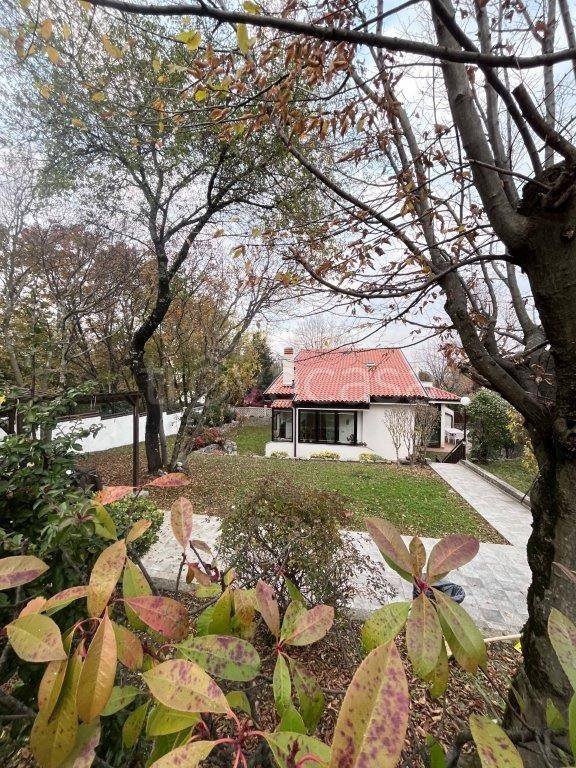 casa indipendente in vendita a Trieste in zona Opicina