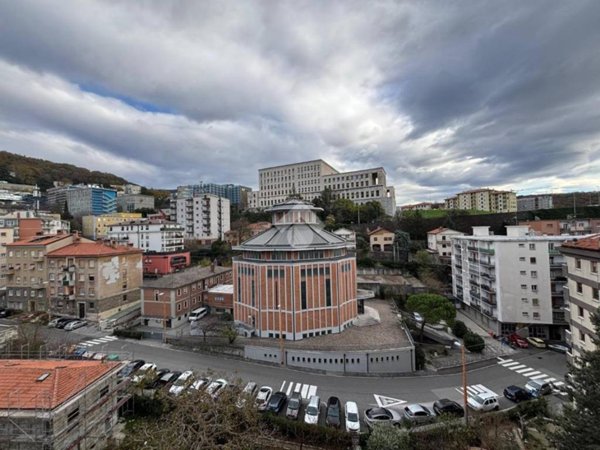 appartamento in vendita a Trieste in zona Scorcola