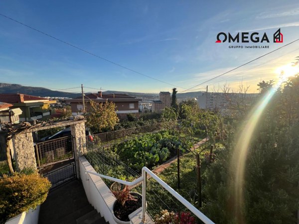 appartamento in vendita a Trieste in zona Cattinara