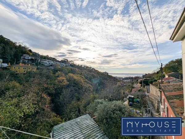 casa indipendente in vendita a Trieste in zona Gretta