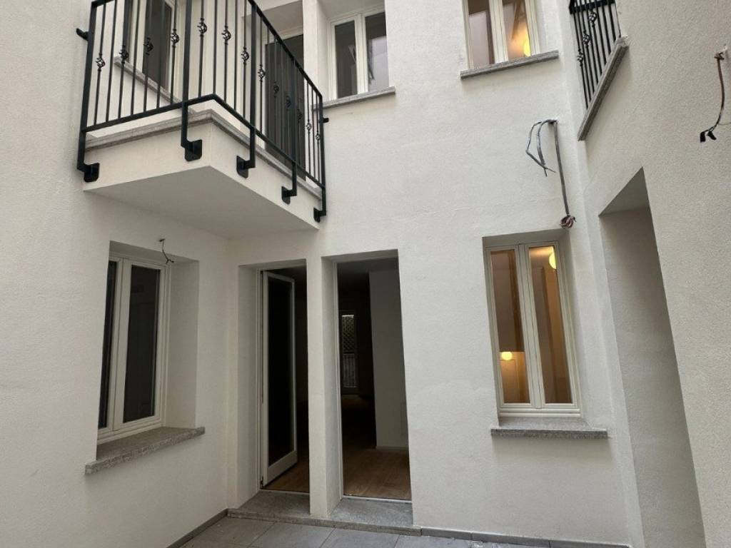 appartamento in vendita a Trieste in zona Borgo Teresiano