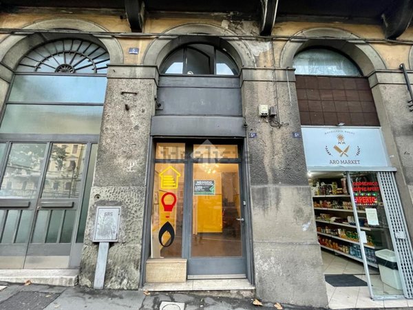 locale commerciale in vendita a Trieste in zona San Giacomo