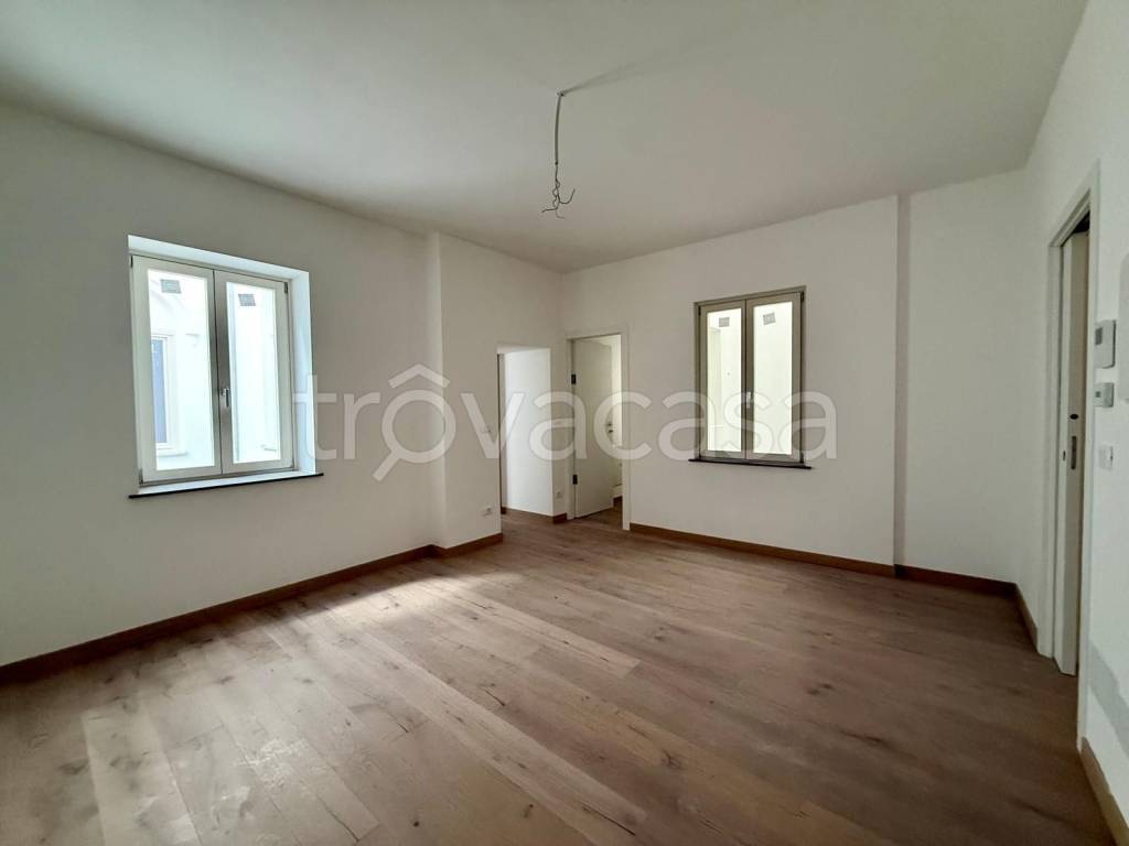 appartamento in vendita a Trieste in zona Borgo Teresiano