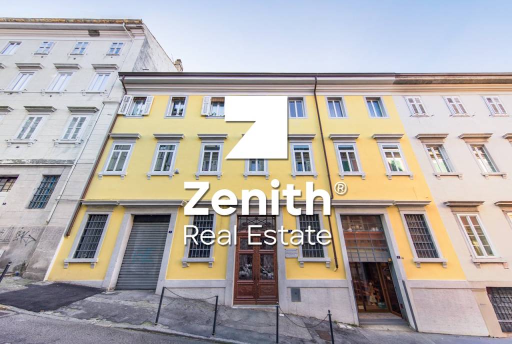 appartamento in vendita a Trieste in zona Città Vecchia