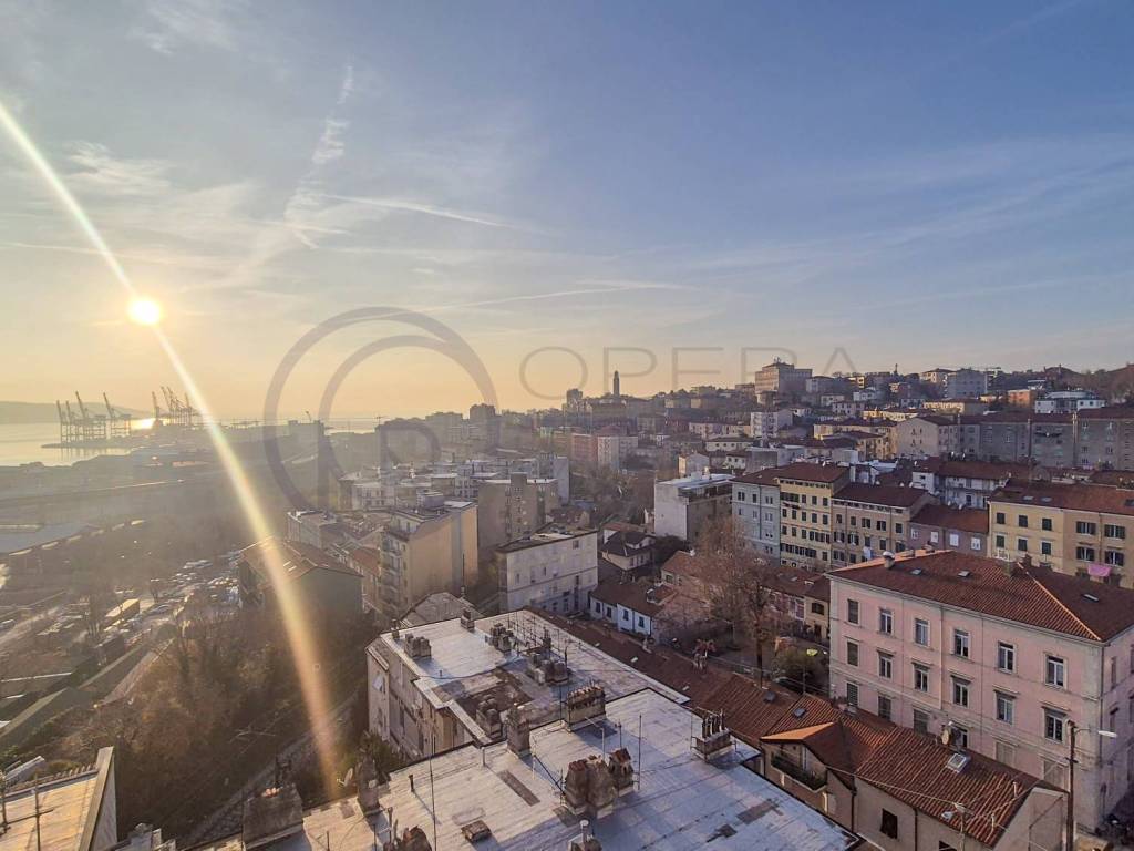 appartamento in vendita a Trieste in zona San Giacomo