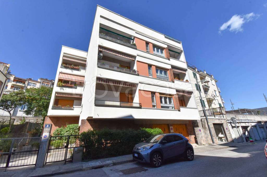 appartamento in vendita a Trieste in zona Città Vecchia