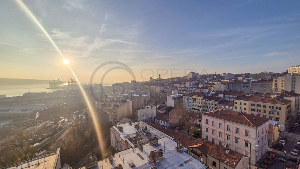 appartamento in vendita a Trieste in zona San Giacomo