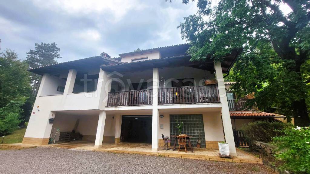 casa indipendente in vendita a Trieste in zona Opicina