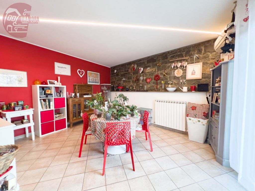 casa indipendente in vendita a Trieste in zona Chiadino