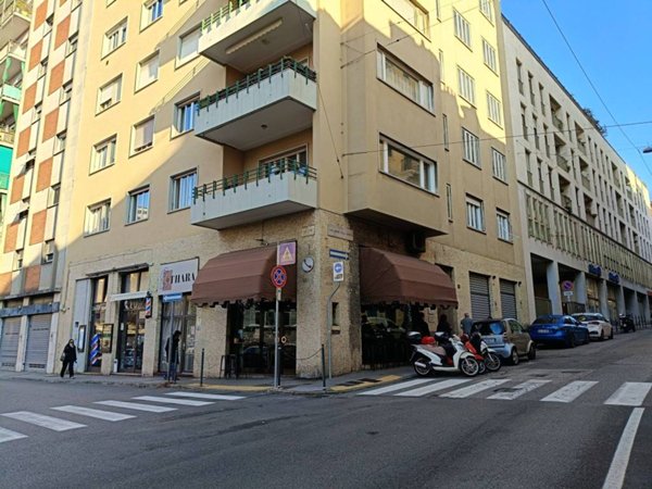 negozio in vendita a Trieste in zona Roiano