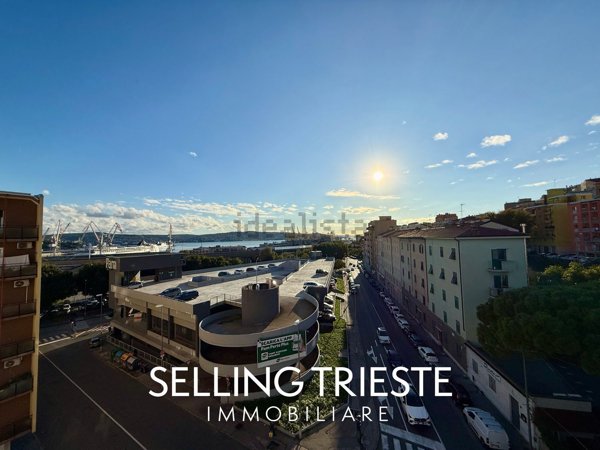 appartamento in vendita a Trieste in zona San Giacomo