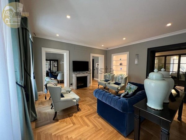 appartamento in vendita a Trieste in zona Città Vecchia