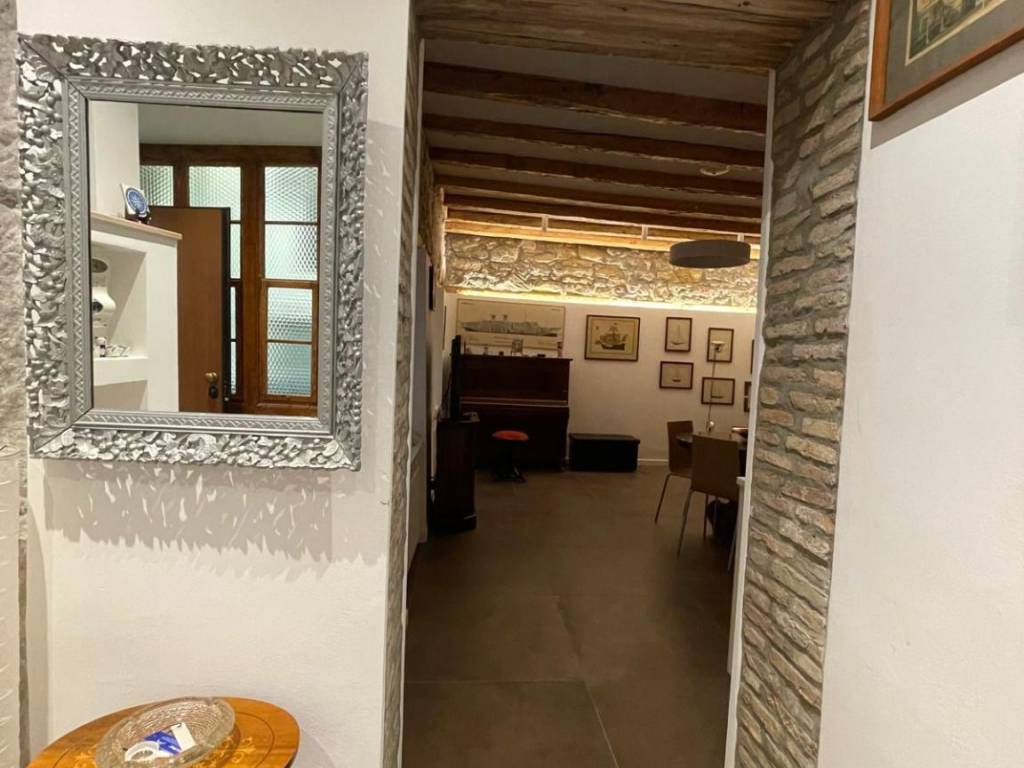 appartamento in vendita a Trieste