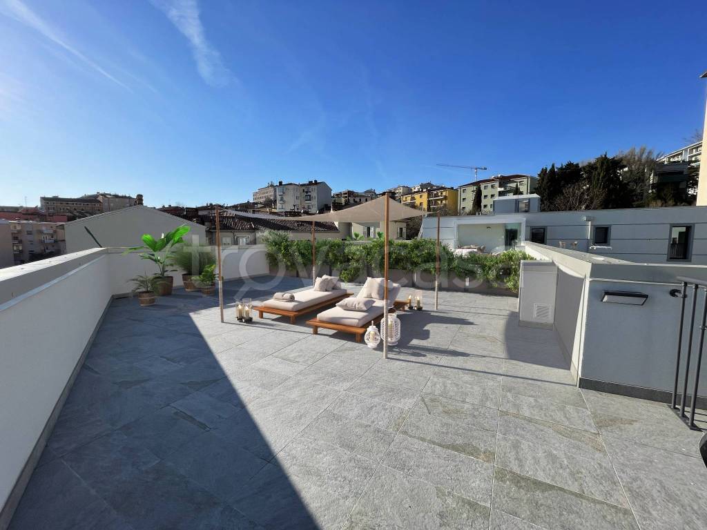 appartamento in vendita a Trieste in zona San Giacomo