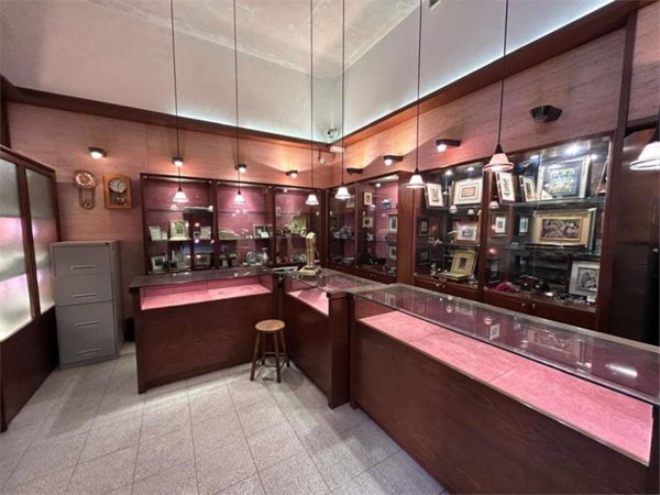 negozio in vendita a Trieste