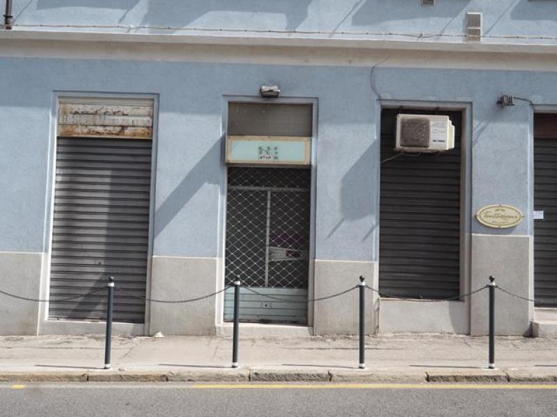 locale commerciale in vendita a Trieste in zona San Giacomo