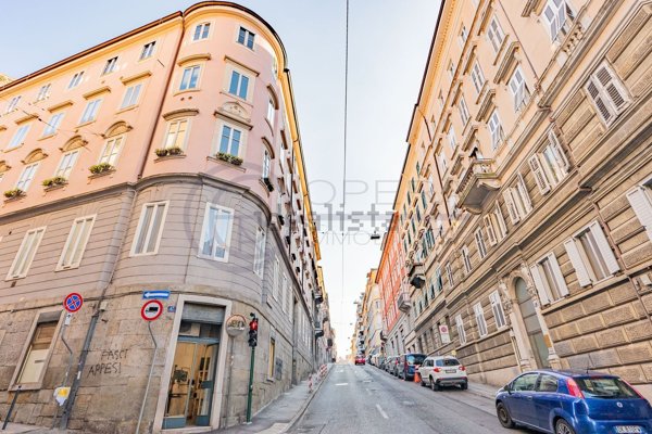 ufficio in vendita a Trieste