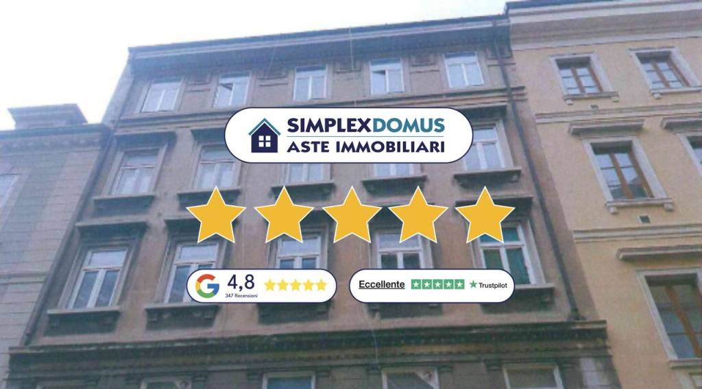 appartamento in vendita a Trieste in zona Borgo Teresiano
