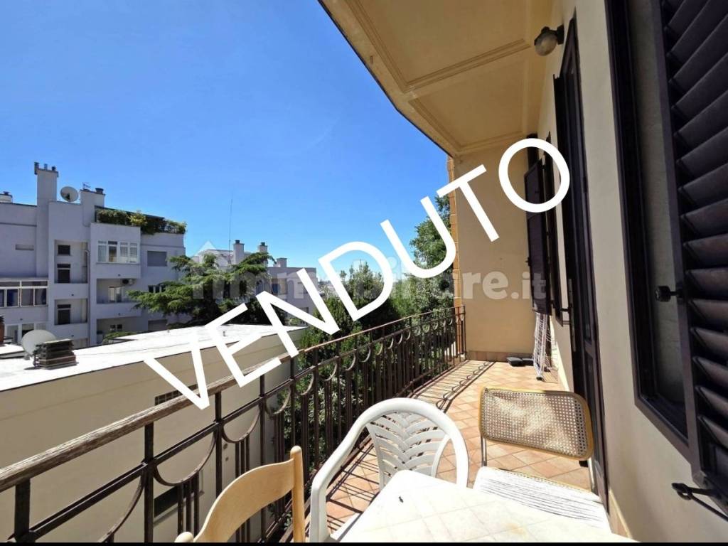 appartamento in vendita a Trieste in zona Roiano