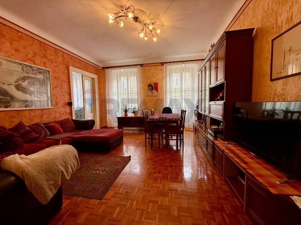 appartamento in vendita a Trieste in zona San Giacomo