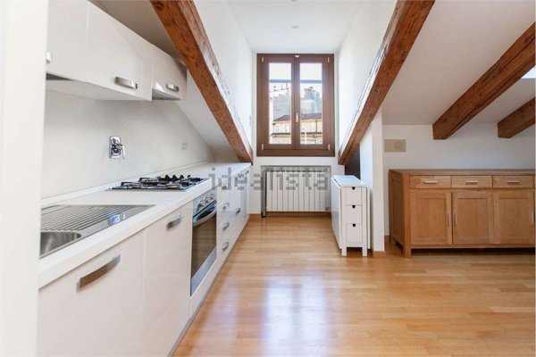 appartamento in vendita a Trieste in zona Barriera vecchia