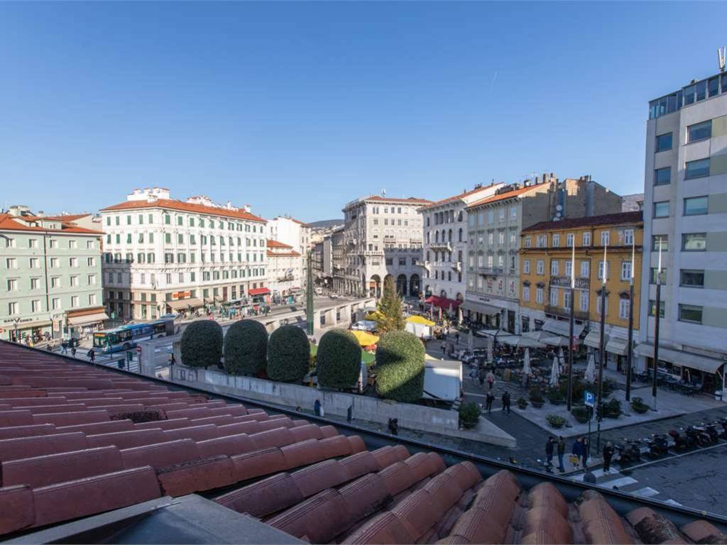 appartamento in vendita a Trieste in zona Barriera vecchia