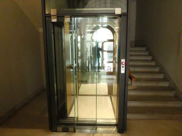 appartamento in vendita a Trieste in zona Città Vecchia