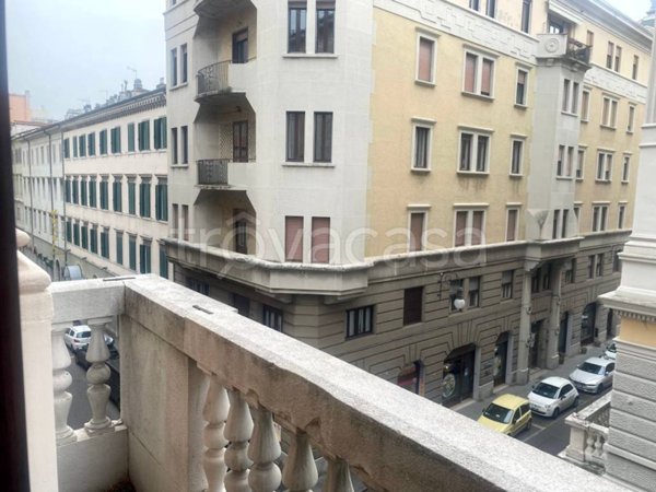 appartamento in vendita a Trieste in zona Borgo Teresiano
