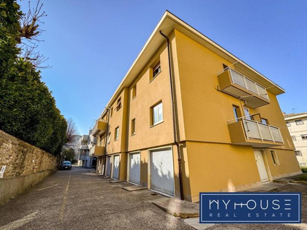 appartamento in vendita a Trieste in zona Longhera