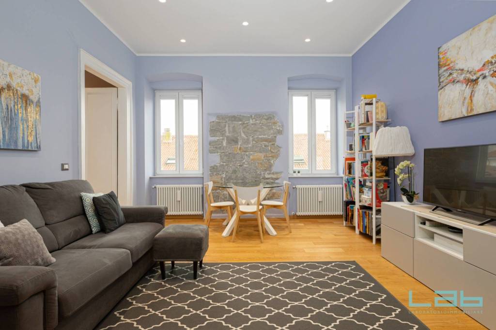 appartamento in vendita a Trieste in zona Barriera vecchia