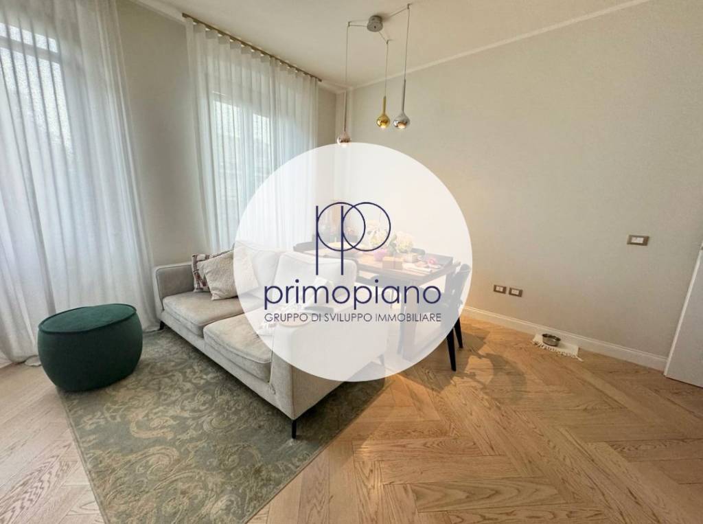 appartamento in vendita a Trieste in zona Borgo Teresiano