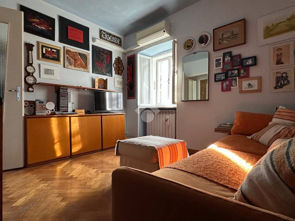 casa indipendente in vendita a Trieste in zona Cologna