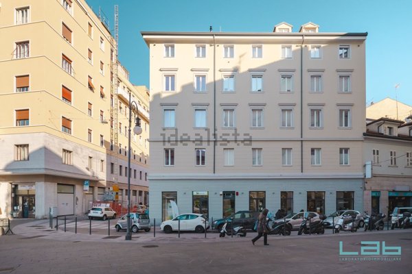 appartamento in vendita a Trieste in zona Barriera vecchia