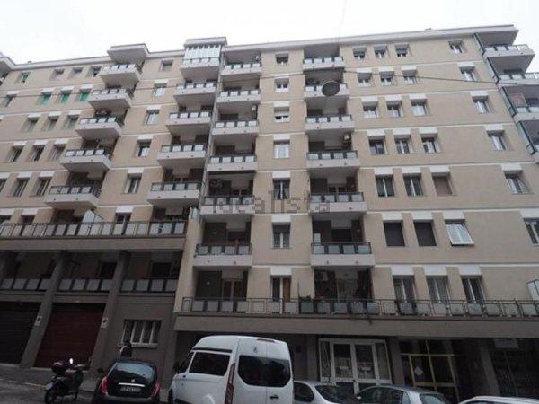 appartamento in vendita a Trieste in zona Barriera vecchia