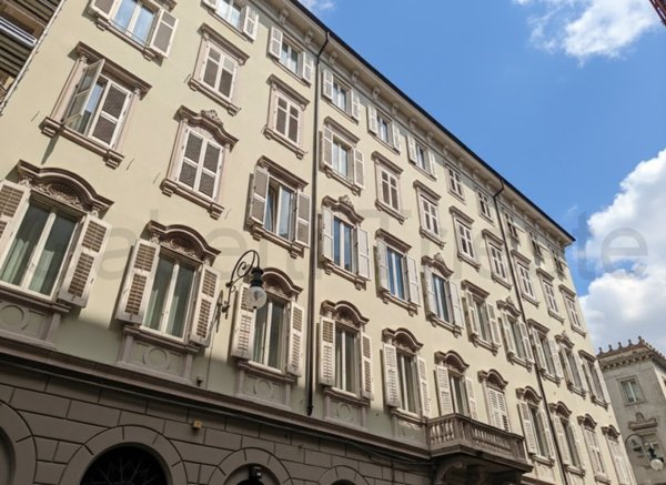 appartamento in vendita a Trieste in zona Borgo Teresiano
