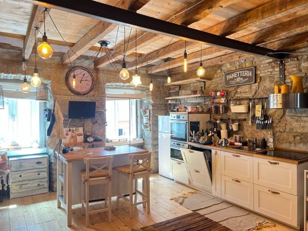 appartamento in vendita a Trieste in zona San Giusto