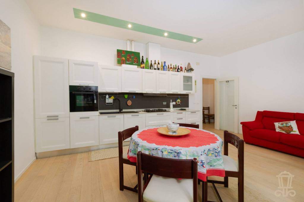 appartamento in vendita a Trieste in zona Campi Elisi