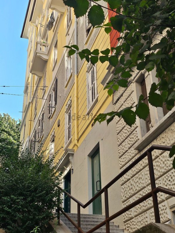 appartamento in vendita a Trieste in zona Cologna