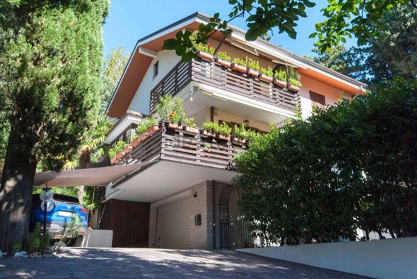 casa indipendente in vendita a Trieste in zona Scorcola