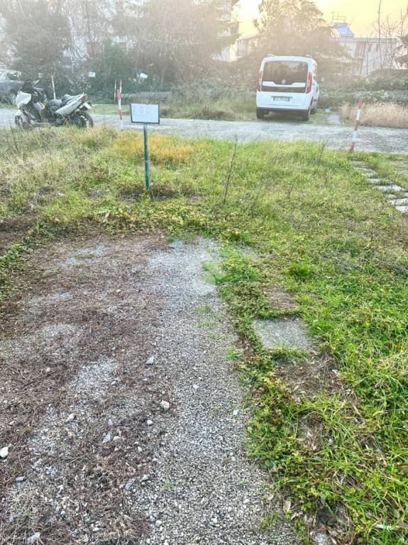 casa indipendente in vendita a Trieste in zona Chiarbola