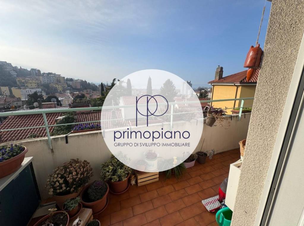 appartamento in vendita a Trieste in zona Roiano