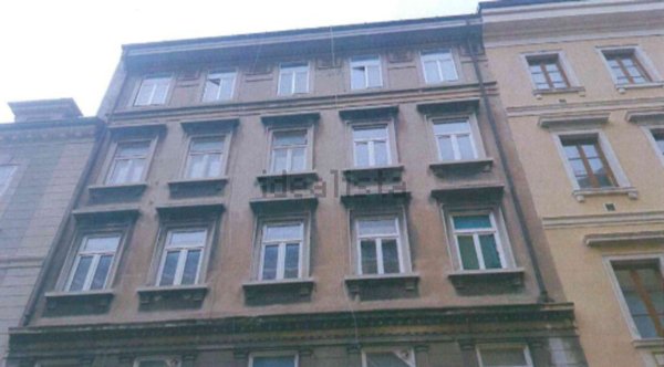 appartamento in vendita a Trieste in zona Borgo Teresiano